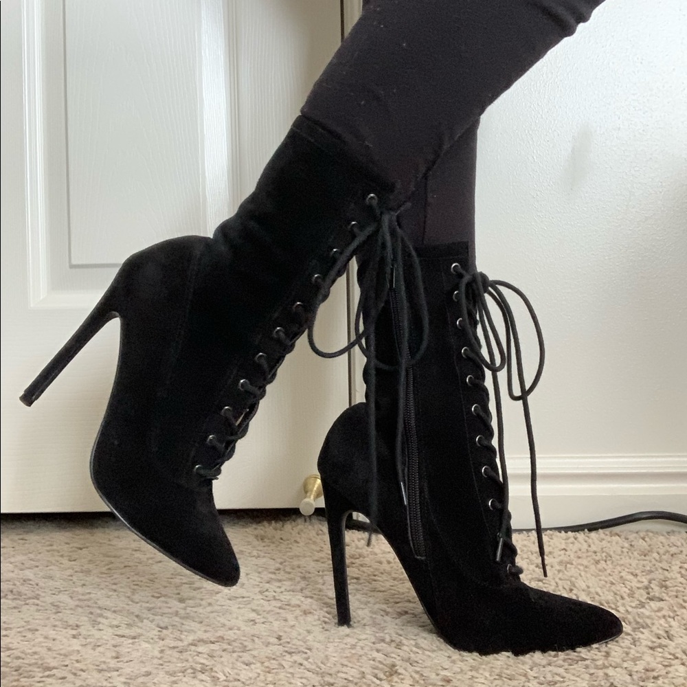 Steve Madden suede boots